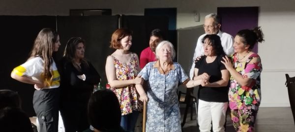 Experiencia teatral con el grupo “Dejá Vu”